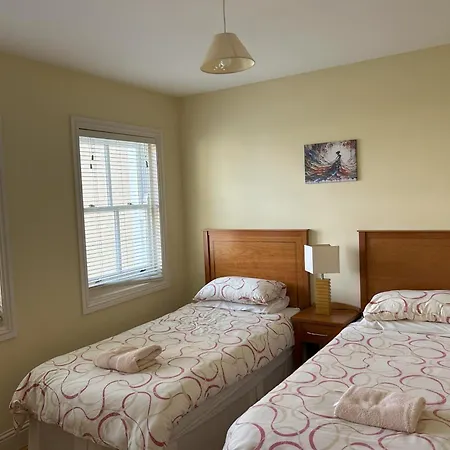 Number 1 Bank House * シュル