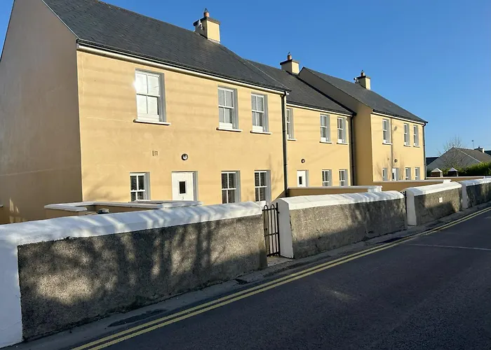 Number 1 Bank House Schull