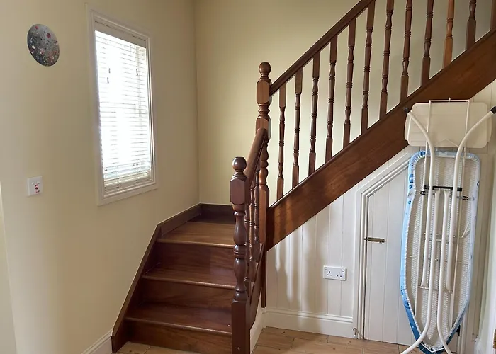 Number 1 Bank House Schull