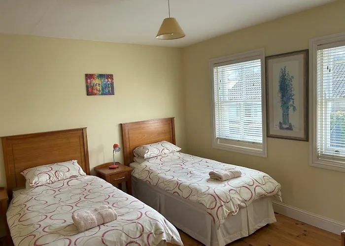 Number 1 Bank House * Schull